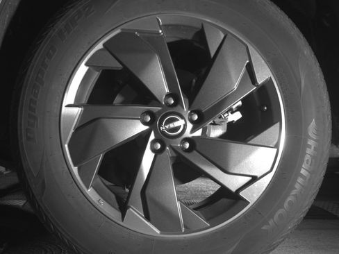 Used 2025 Nissan Rogue SV AWD/4WD image 14