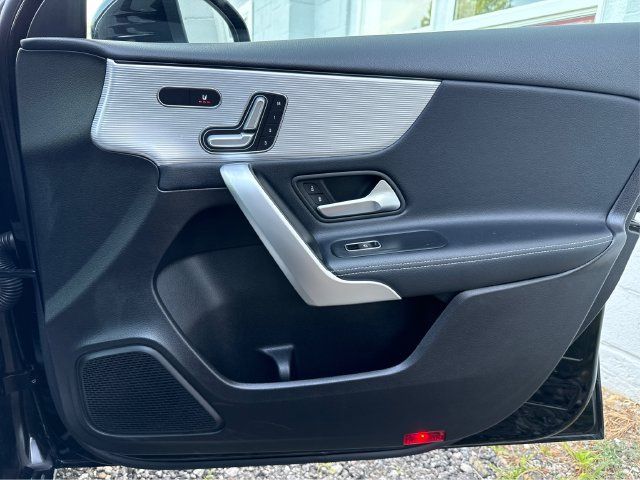 Used 2019 Mercedes-Benz A 220 4MATIC image 25