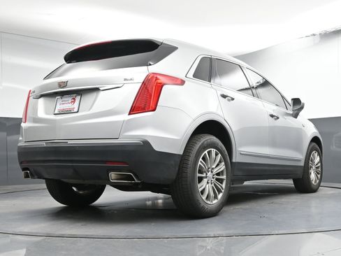 Used 2018 Cadillac XT5 Luxury w/ Driver Awareness Package image 27