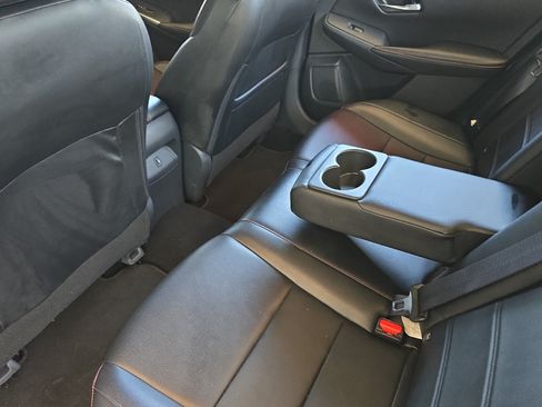 Used 2025 Nissan Sentra SR w/ SR Premium Package FWD image 12