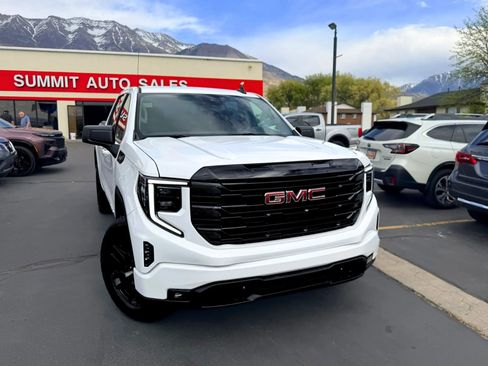 Used 2024 GMC Sierra 1500 Elevation w/ X31 Off-Road Package AWD/4WD image 2