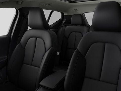 New 2026 Volvo XC40 B5 Plus w/ Protection Package Premier image 9