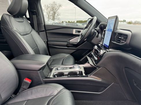 Used 2021 Ford Explorer ST w/ Equipment Group 401A image 16