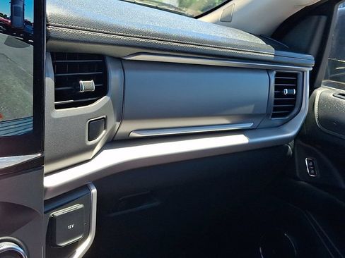 Used 2022 Ford Expedition Max XLT AWD/4WD image 27