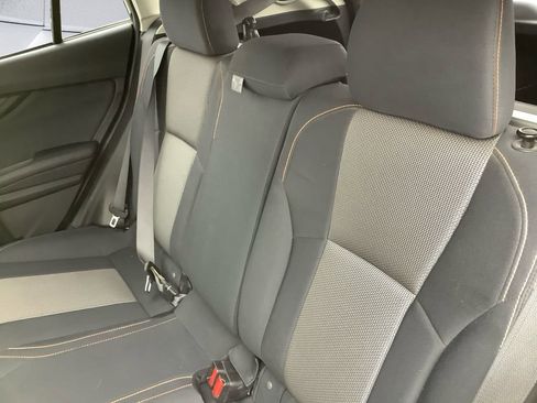 Used 2019 Subaru Crosstrek 2.0i Premium image 18