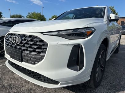 Used 2025 Audi Q5 Premium w/ Convenience Package