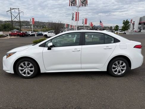 Certified 2025 Toyota Corolla LE FWD image 6