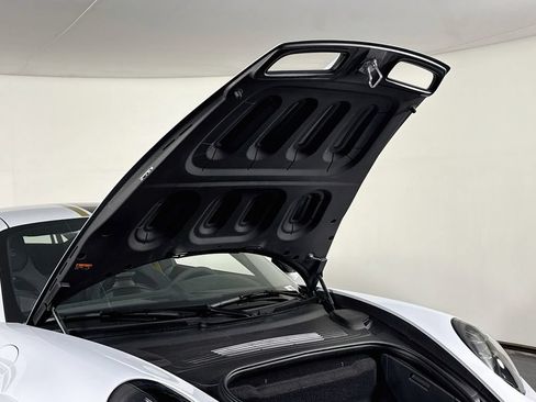 Certified 2026 Porsche 911 GT3 RWD image 29