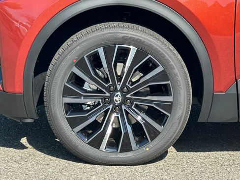 New 2026 Toyota C-HR AWD/4WD image 34