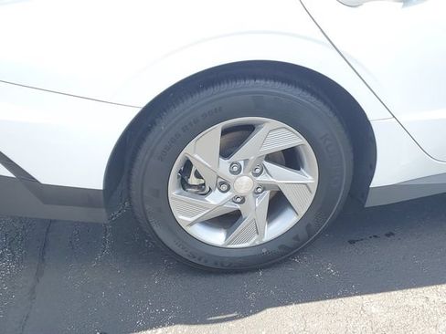 Certified 2025 Hyundai Sonata SE FWD image 5
