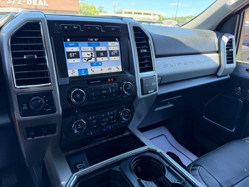 Used 2018 Ford F350 Lariat w/ Chrome Package AWD/4WD image 11