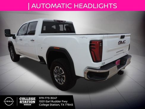 Used 2025 GMC Sierra 2500 SLT w/ SLT Convenience Package image 6