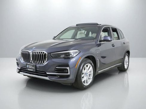 Certified 2022 BMW X5 xDrive45e w/ Luxury Seating Package AWD/4WD image 1