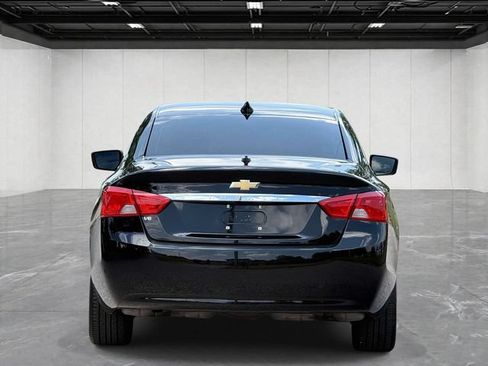 Used 2018 Chevrolet Impala LS FWD image 4