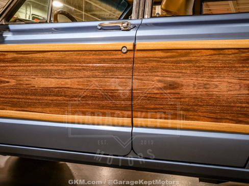 Used 1987 Jeep Grand Wagoneer AWD/4WD image 32