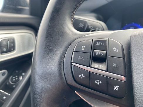 Used 2020 Ford Explorer Platinum AWD/4WD image 33