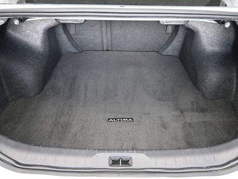 Used 2024 Nissan Altima 2.5 S image 38