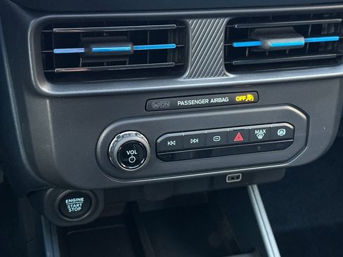 New 2026 Ford Maverick Lobo image 18