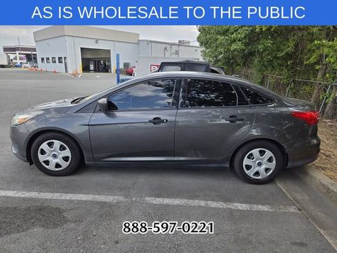 Used 2015 Ford Focus S FWD image 2