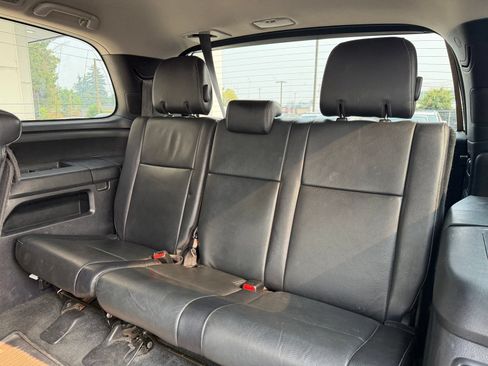 Used 2018 Toyota Sequoia TRD Sport AWD/4WD image 18