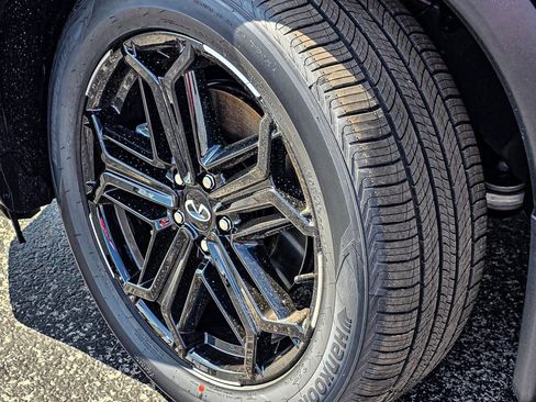 New 2026 INFINITI QX60 Sport image 10