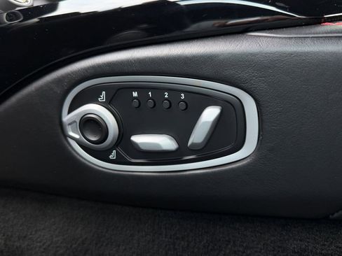 Used 2020 Aston Martin V8 Vantage Coupe RWD image 33