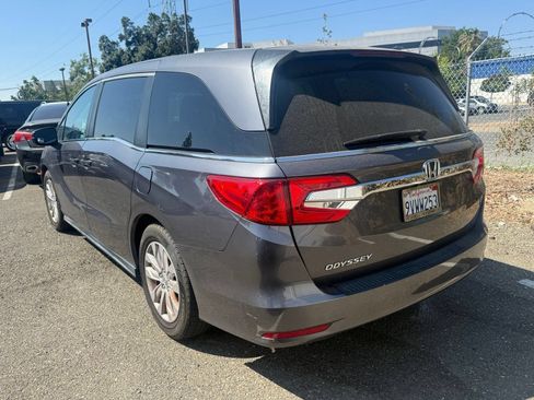 Used 2020 Honda Odyssey LX image 3