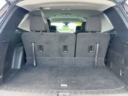 Used 2021 Chevrolet Traverse LT w/ LPO, Floor Liner Package AWD/4WD image 13