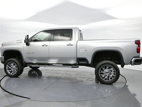 Used 2020 Chevrolet Silverado 2500 High Country w/ Z71 Off-Road Package AWD/4WD image 5