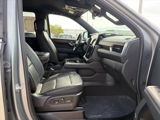 Used 2025 GMC Yukon Denali AWD/4WD image 52