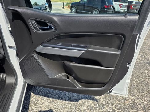 Used 2021 Chevrolet Colorado LT w/ Fleet Safety Package RWD image 12