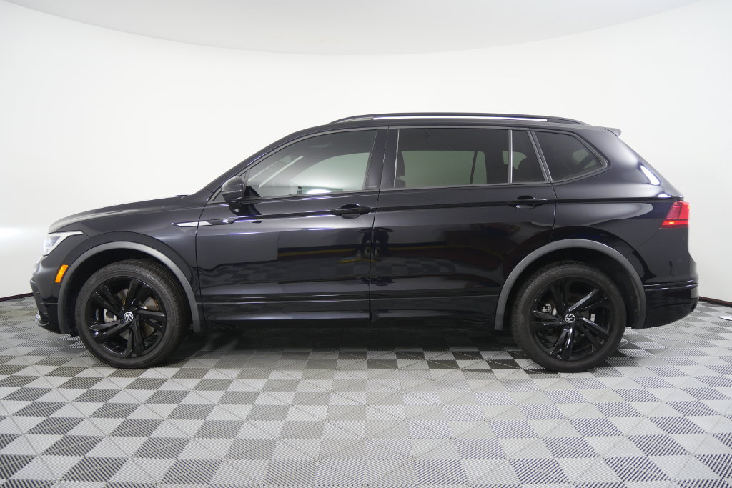 Used 2023 Volkswagen Tiguan SE R-Line FWD image 7