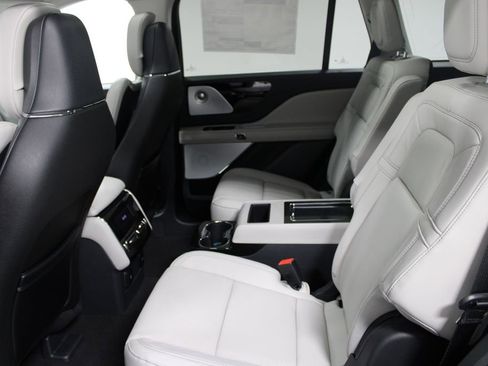 New 2026 Lincoln Aviator Reserve AWD/4WD image 23