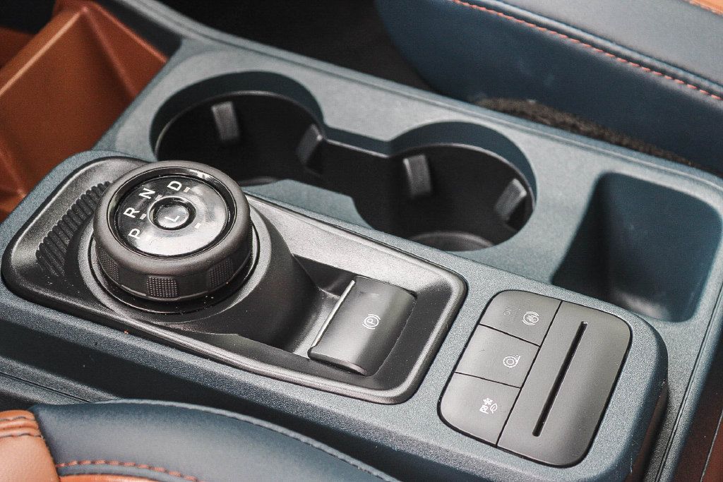 Used 2022 Ford Maverick Lariat w/ Lariat Luxury Package FWD image 22