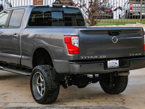 Used 2017 Nissan Titan SV image 58