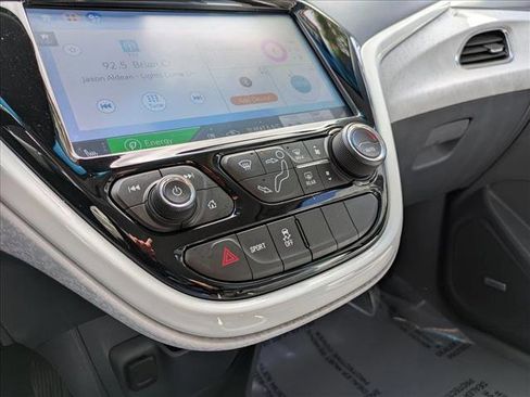 Used 2018 Chevrolet Bolt Premier w/ Driver Confidence II Package image 12