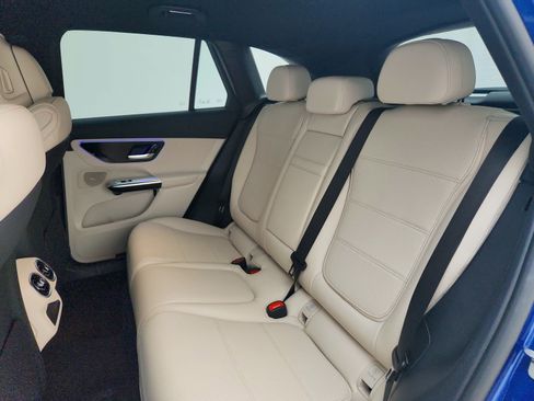 Certified 2025 Mercedes-Benz GLC 300 image 21