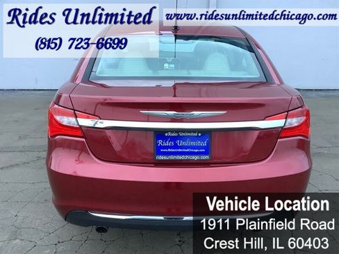 Used 2011 Chrysler 200 Touring image 7