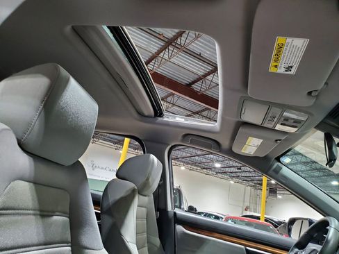 Used 2017 Honda CR-V EX image 15