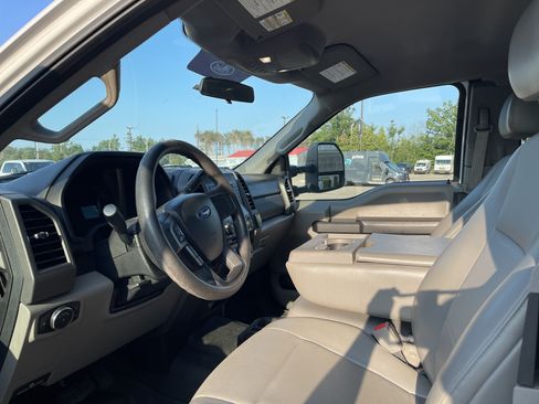 Used 2017 Ford F350 XL w/ XL Value Package AWD/4WD image 10