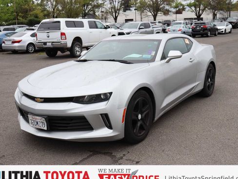 Used 2017 Chevrolet Camaro LT RWD image 1