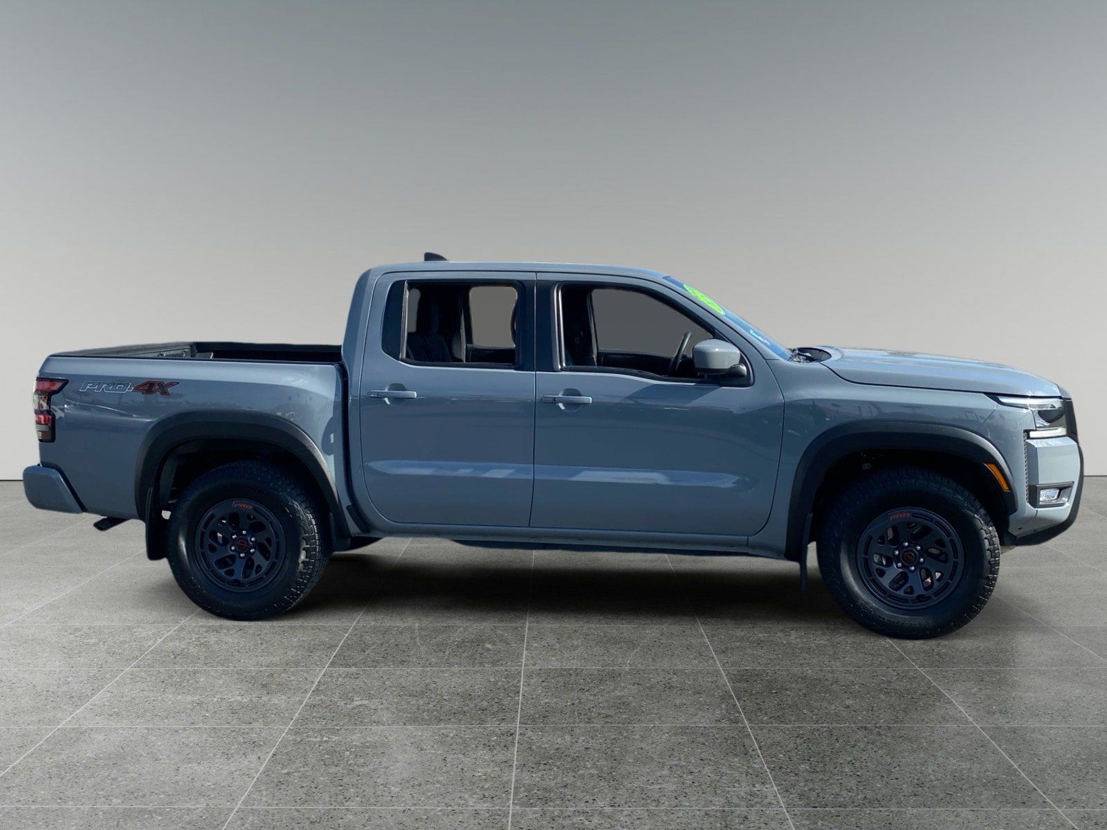 Used 2025 Nissan Frontier PRO-4X AWD/4WD image 6