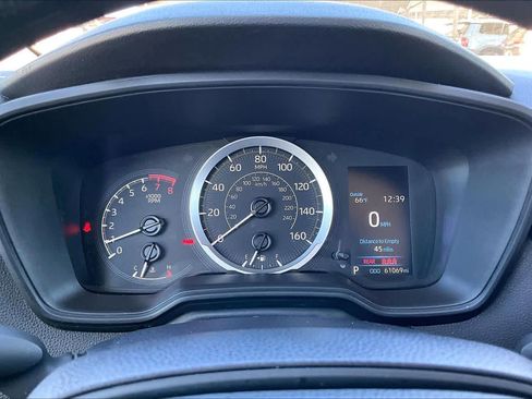 Used 2022 Toyota Corolla LE image 22