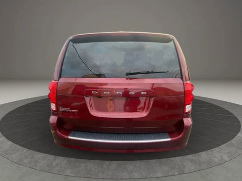 Used 2018 Dodge Grand Caravan SE w/ UConnect Hands-Free Group image 6