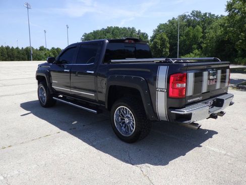 Used 2014 GMC Sierra 1500 SLT w/ SLT Crew Cab Value Package AWD/4WD image 3