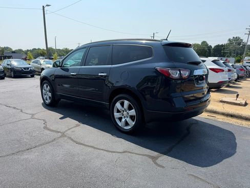 Used 2017 Chevrolet Traverse LT w/ Style and Technology Package AWD/4WD image 5