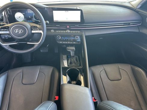 Used 2023 Hyundai Elantra Limited image 20