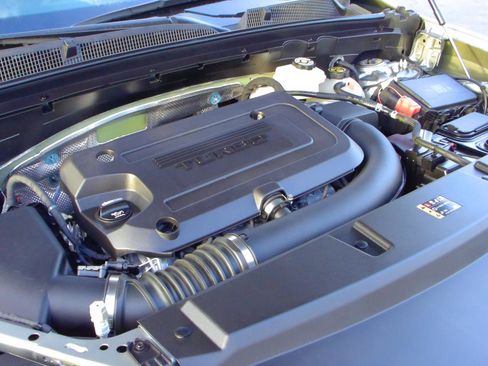 Used 2023 Buick Envision Essence w/ Sport Touring Package image 30