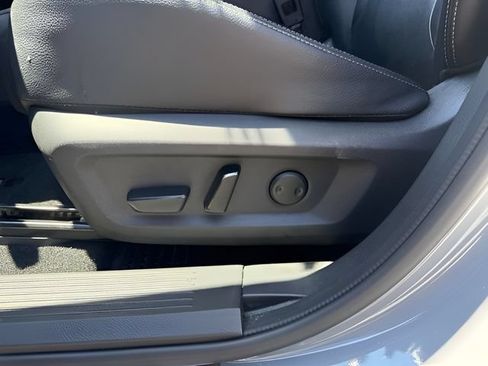 Used 2023 Nissan Rogue SL w/ SL Premium Package AWD/4WD image 13