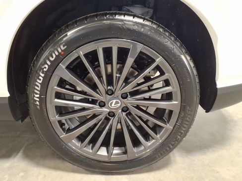 New 2026 Lexus RX 350h image 13